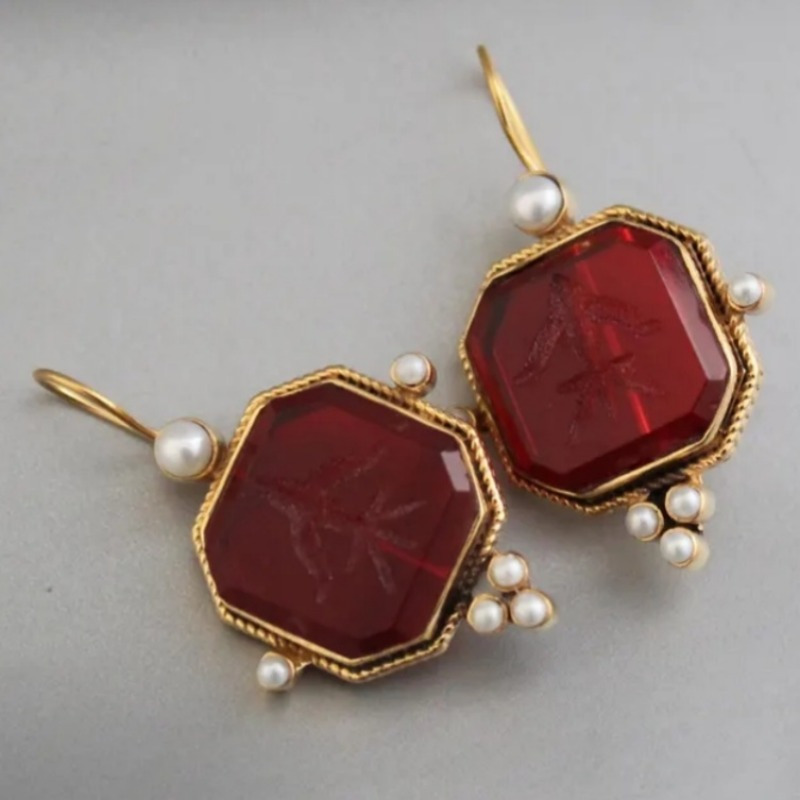 Vintage Victorian Fashion - Red Earrings Earrings, Golden color Earrings,