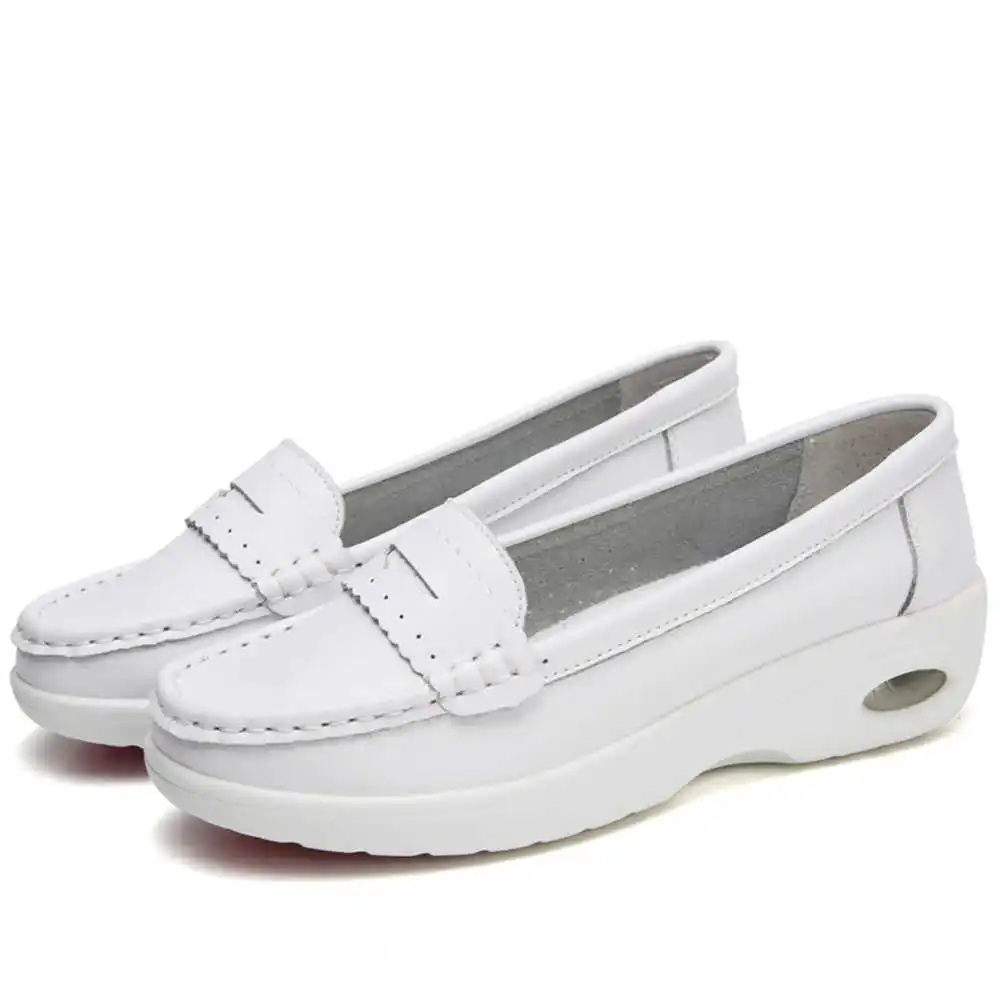 Thick Sole Slipon White Traine - Vintage Fashion Collecting And Wearing Designer Classics avaliação e preço
