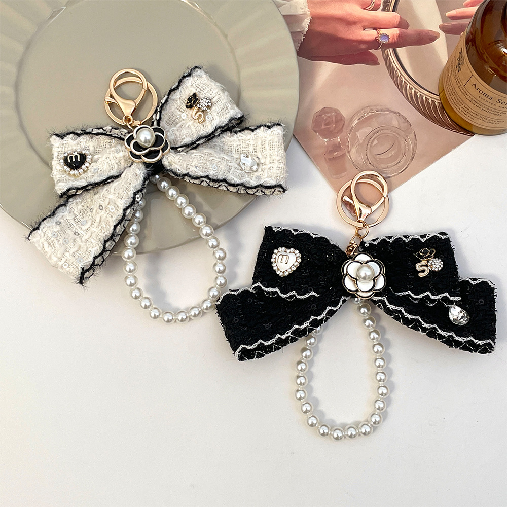 2026 Women's Cloth Bowknot Key - Vintage Fashion Ornaments avaliação e preço