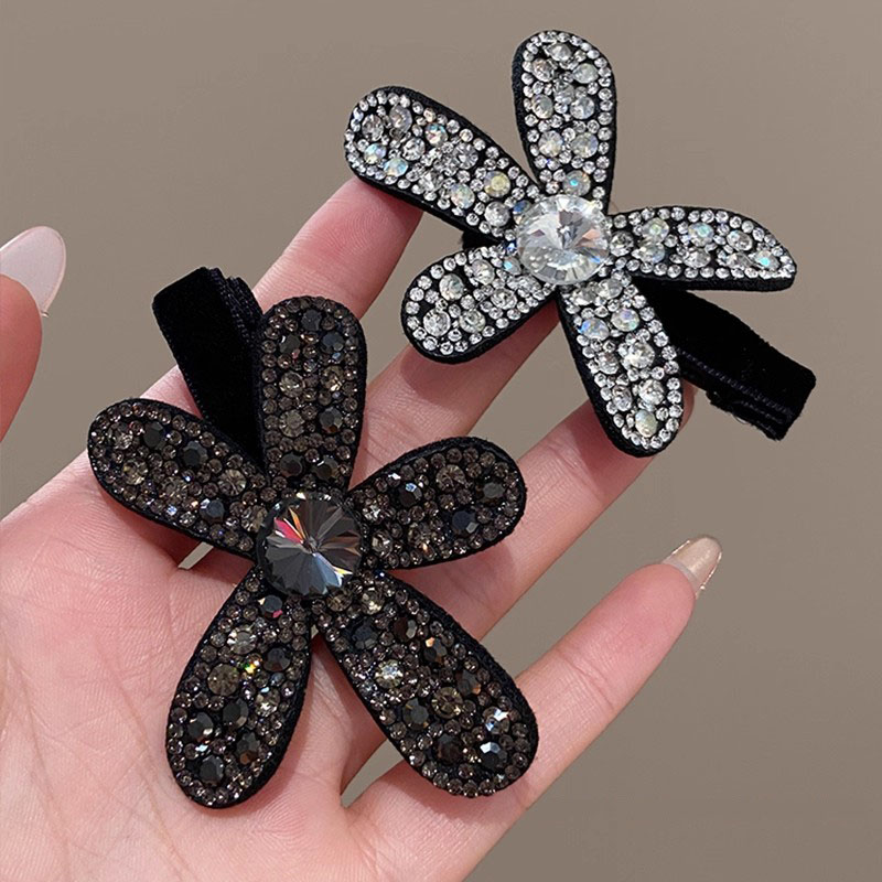 Vintage Flower Rhinestones Hai - Vintage Fashion Ornaments avaliação e preço