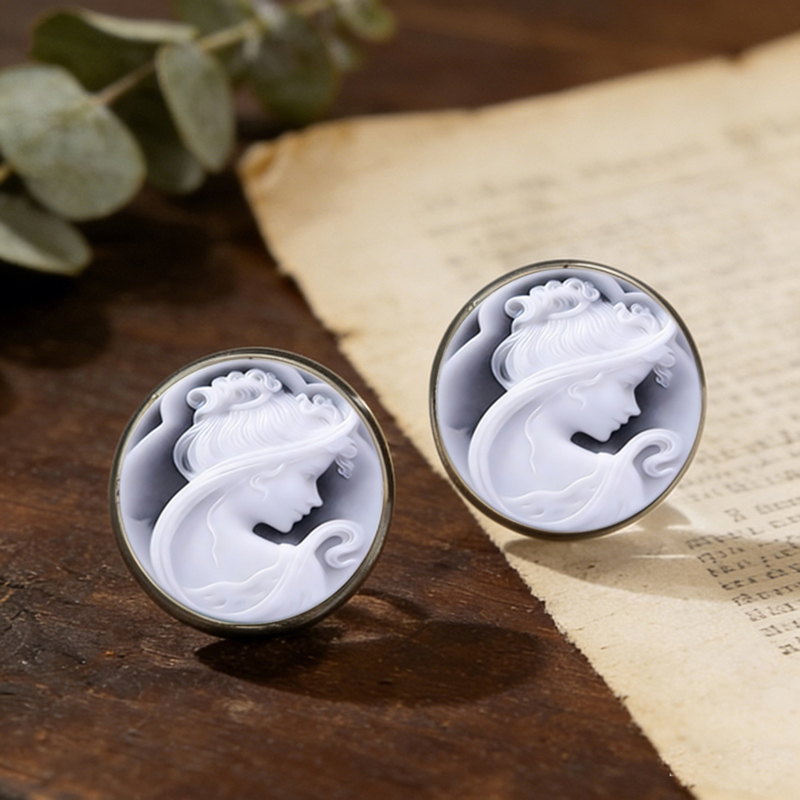 Vintage Cameo Glass Stud Earri - Vintage Victorian Fashion avaliação e preço