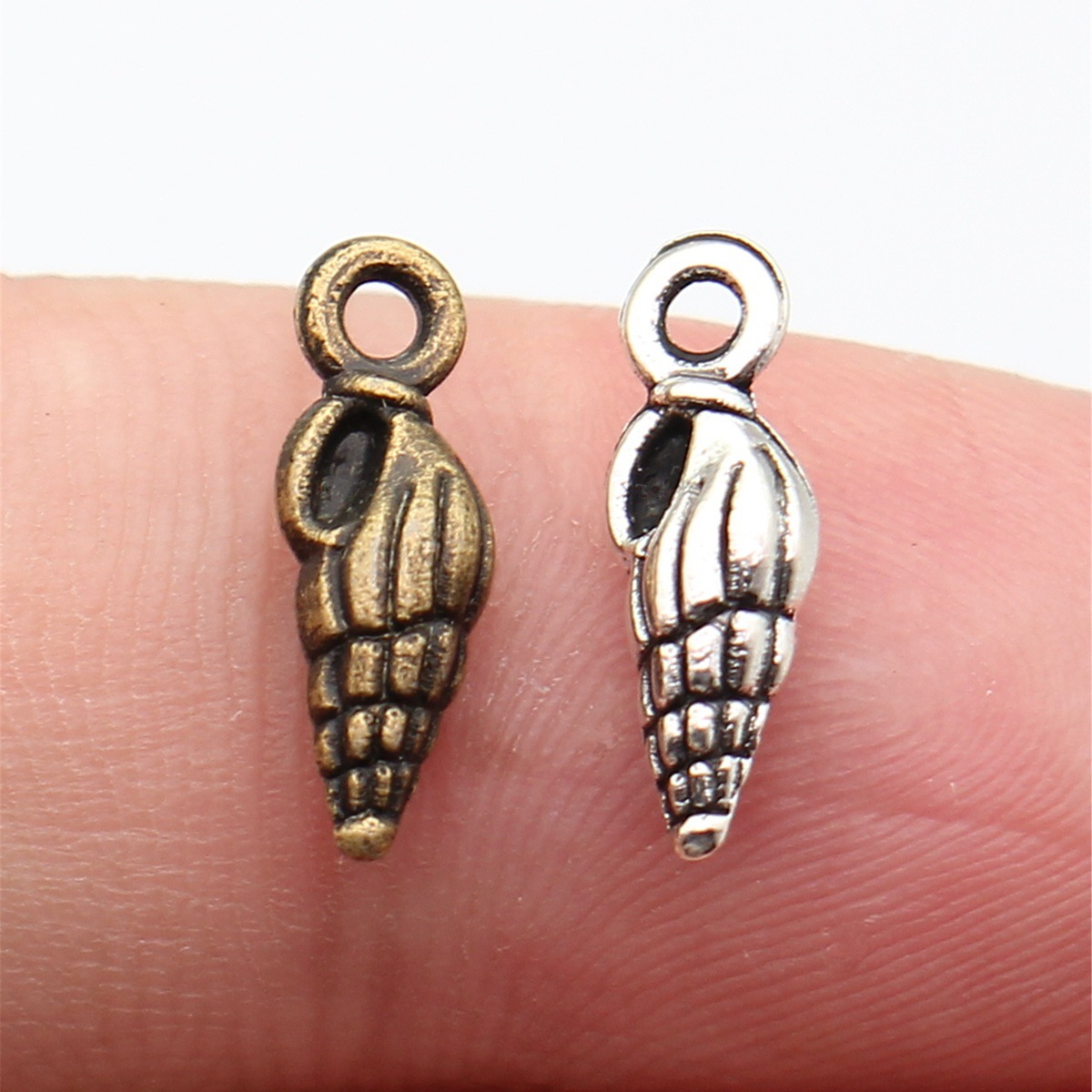 WYSIWYG 20pcs 5x14mm 2 Colors  - Vintage Fashion Stores avaliação e preço
