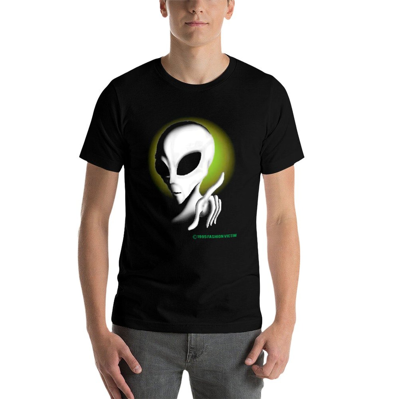 1995 ALIEN Vintage Glow In The - Vintage Fashion Victim Shirt avaliação e preço